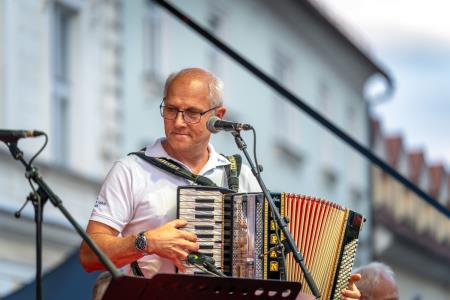 Največji etnološki festival v Sloveniji Dnevi narodnih noš in oblačilne dediščine v Kamniku že enainpetdesetič  (16)